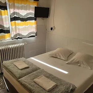 Gara De Nord-banat-4-you Hostel Bucharest